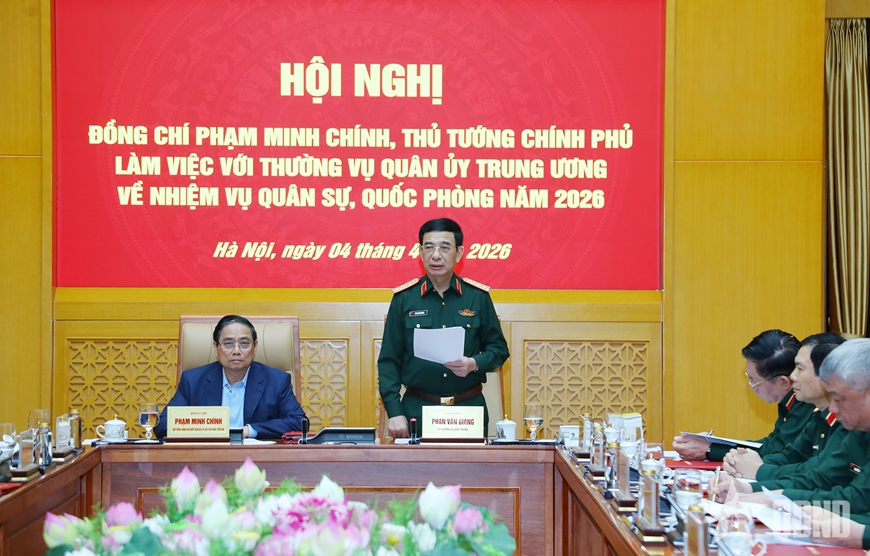 Th%u1EE7 t%u01B0%u1EDBng Ph%u1EA1m Minh Chính làm vi%u1EC7c v%u1EDBi Th%u01B0%u1EDDng v%u1EE5 Quân %u1EE7y Trung %u01B0%u01A1ng