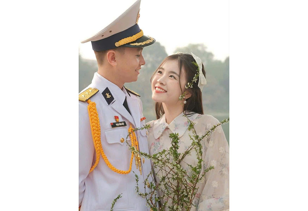 Hẹn ước vòng hoa cưới