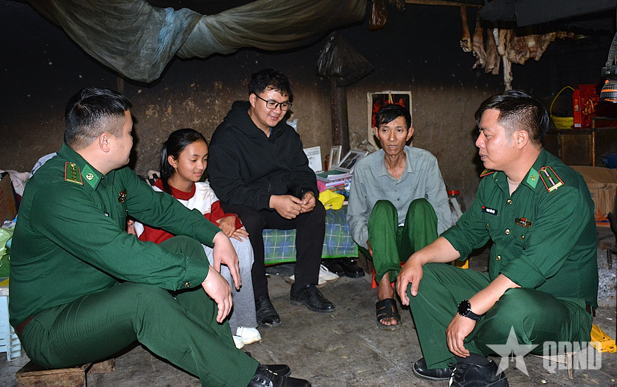 Chắp cánh ước mơ học trò miền biên Y Tý