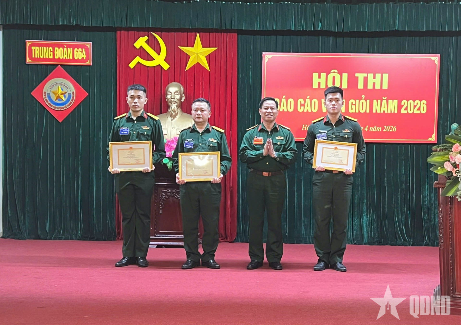 Báo cáo viên Trung đoàn 664 (Cục Xăng dầu) tranh tài