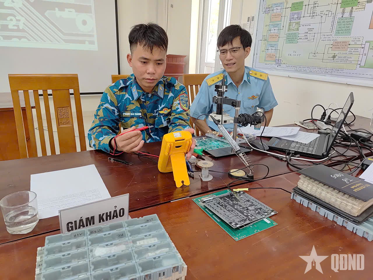 Sư đoàn 377, Quân chủng Phòng không-Không quân: Kiểm tra trình độ kỹ năng nghề nhân viên chuyên môn kỹ thuật ngành tên lửa