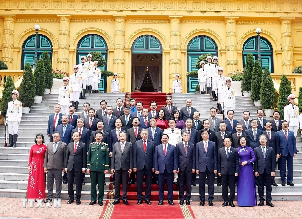 Tổng Bí thư, Chủ tịch nước Tô Lâm trao Quyết định bổ nhiệm các thành viên Chính phủ nhiệm kỳ 2026 - 2031