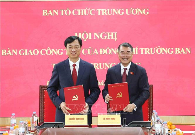 Hội nghị bàn giao công tác của đồng chí Trưởng ban Tổ chức Trung ương