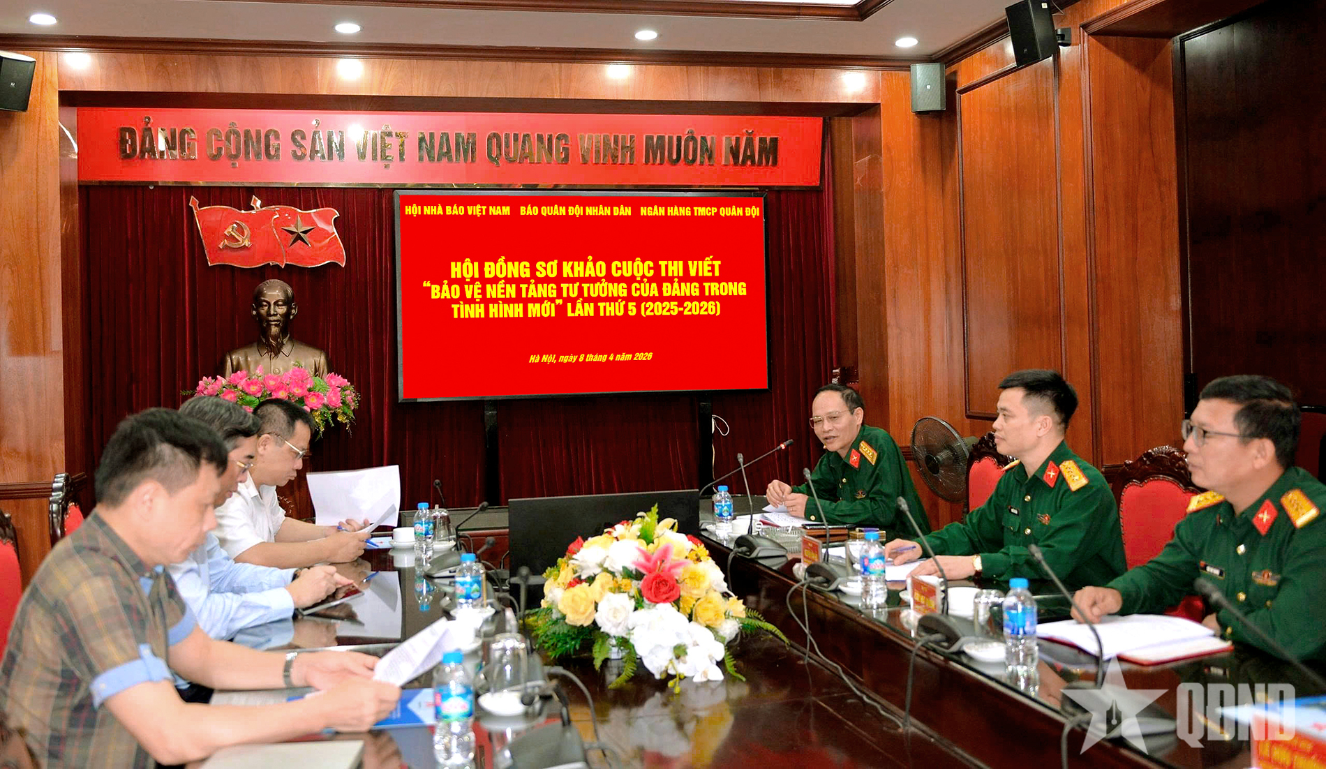 Chấm sơ khảo Cuộc thi viết “Bảo vệ nền tảng tư tưởng của Đảng trong tình hình mới” lần thứ 5

