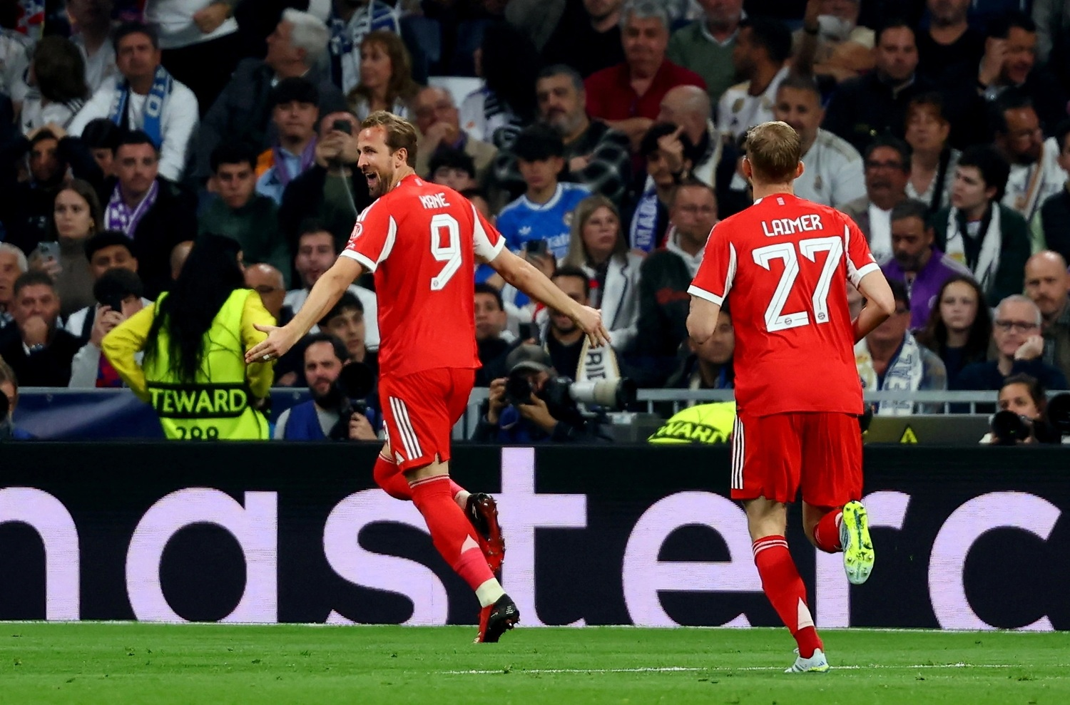 Tin thể thao (8-4): Bayern hạ Real, Arsenal thắng phút bù giờ

