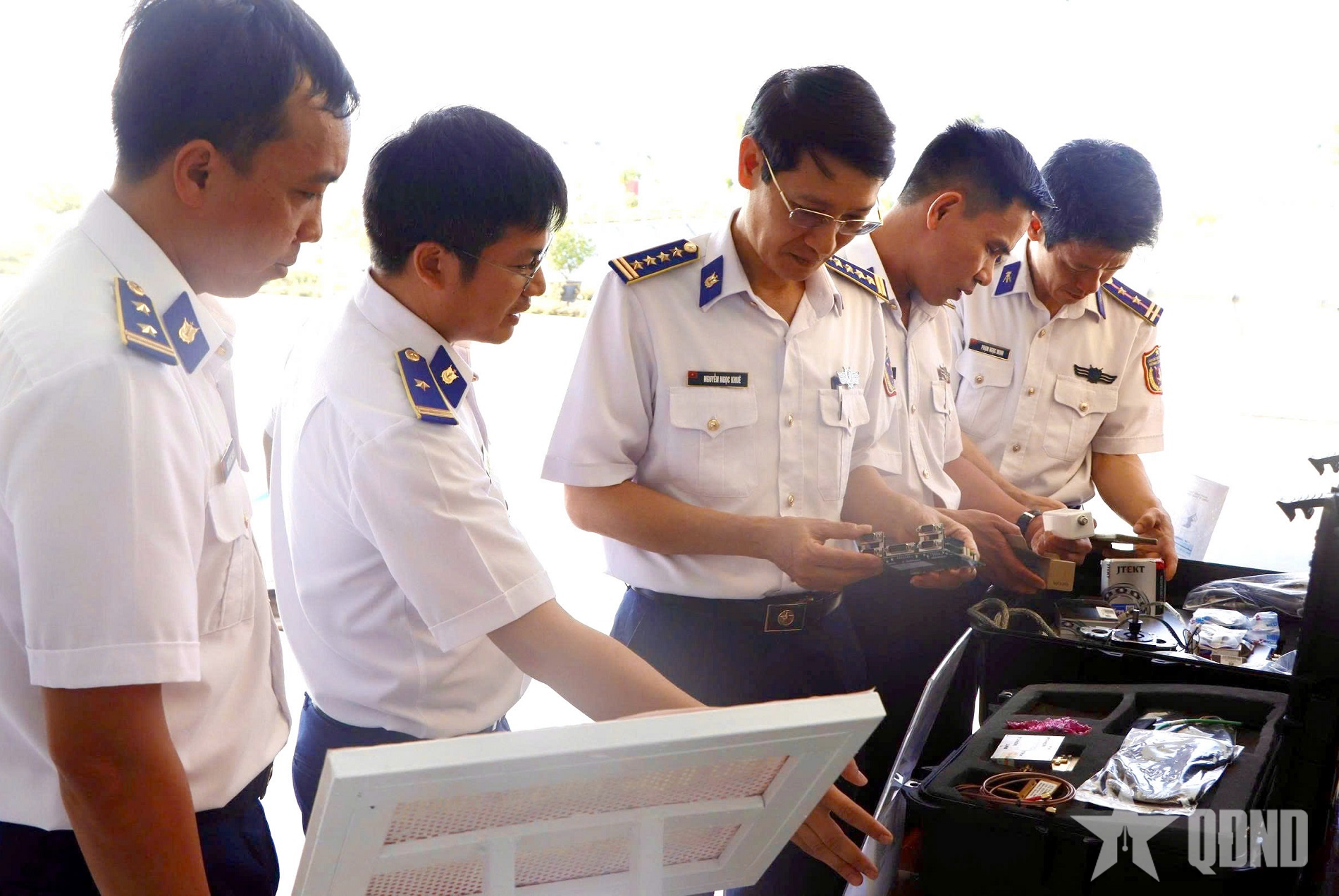 Cảnh sát biển Việt Nam: Tập huấn công tác kỹ thuật chuyên ngành khí tài điện tử