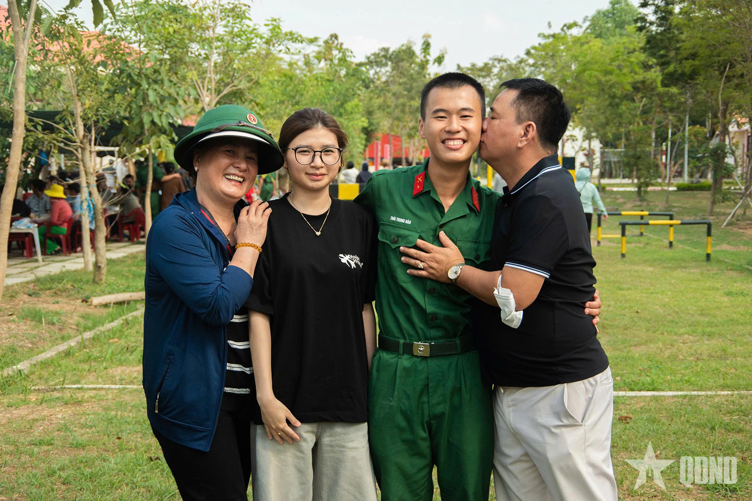 Trung đoàn 892 họp mặt gia đình chiến sĩ mới nhập ngũ năm 2026