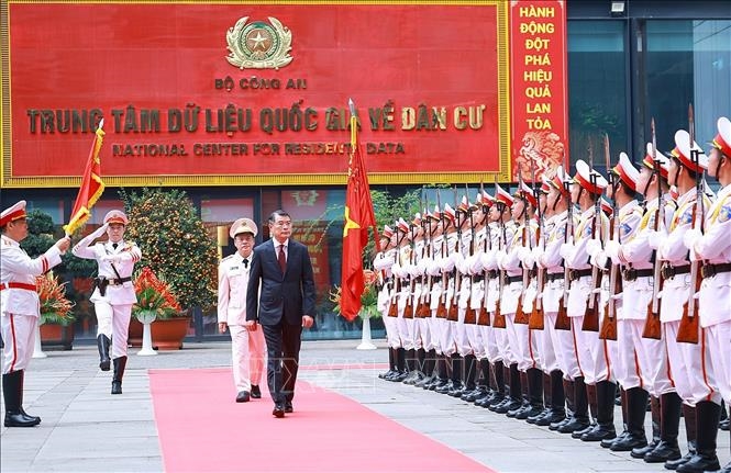 Thủ tướng L&ecirc; Minh Hưng: Hiện đại h&oacute;a phương thức quản trị quốc gia, x&acirc;y dựng nền h&agrave;nh ch&iacute;nh phục vụ