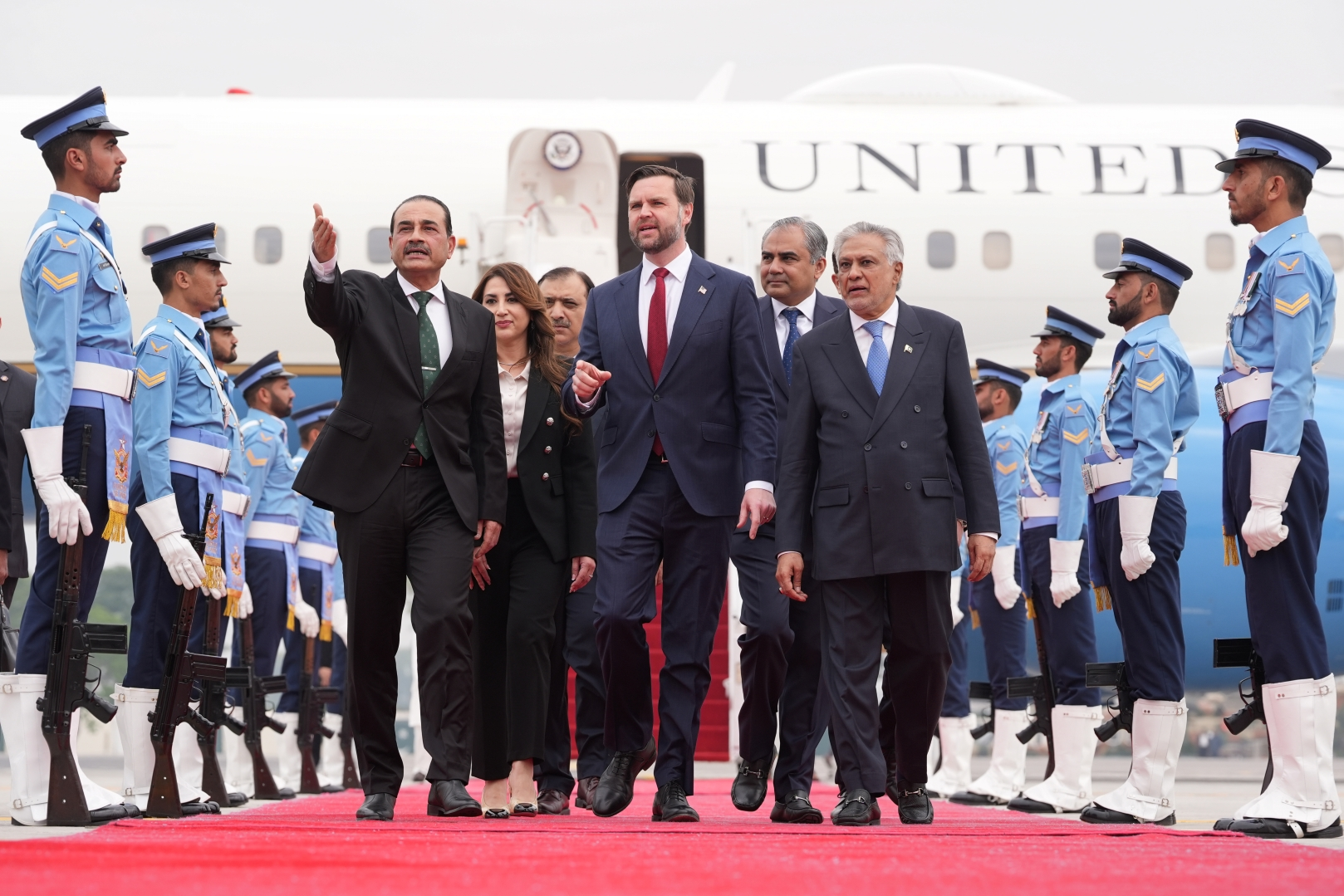 Đàm phán Mỹ - Iran: Cơ hội hòa bình hay bước ngoặt nguy hiểm?