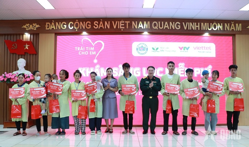 Gần 190.000 em nhỏ được kh&aacute;m s&agrave;ng lọc bệnh tim bẩm sinh trong 18 năm qua
