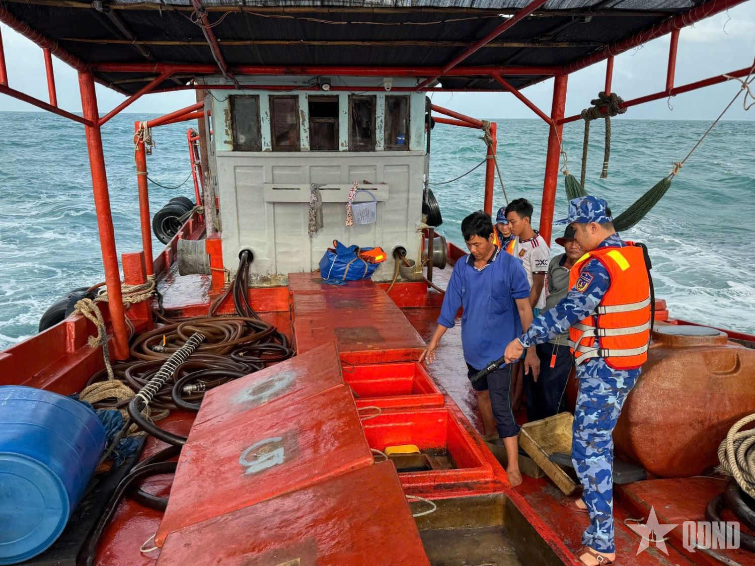 Quyết liệt đấu tranh phòng, chống tội phạm trên biển