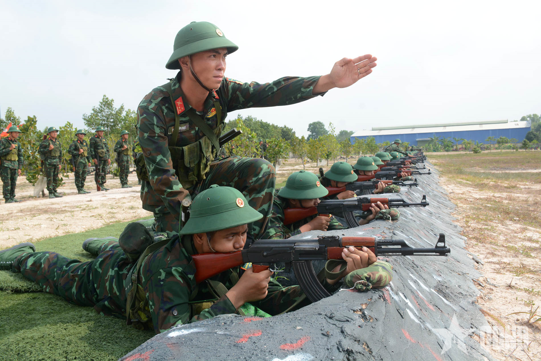 Nâng cao chất lượng huấn luyện chiến sĩ mới từ tháng đầu ở Quân khu 7