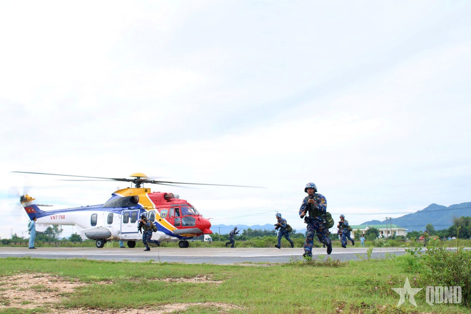 Lữ đoàn 101 nâng cao chất lượng huấn luyện, SSCĐ, đáp ứng yêu cầu, nhiệm vụ trong tình hình mới