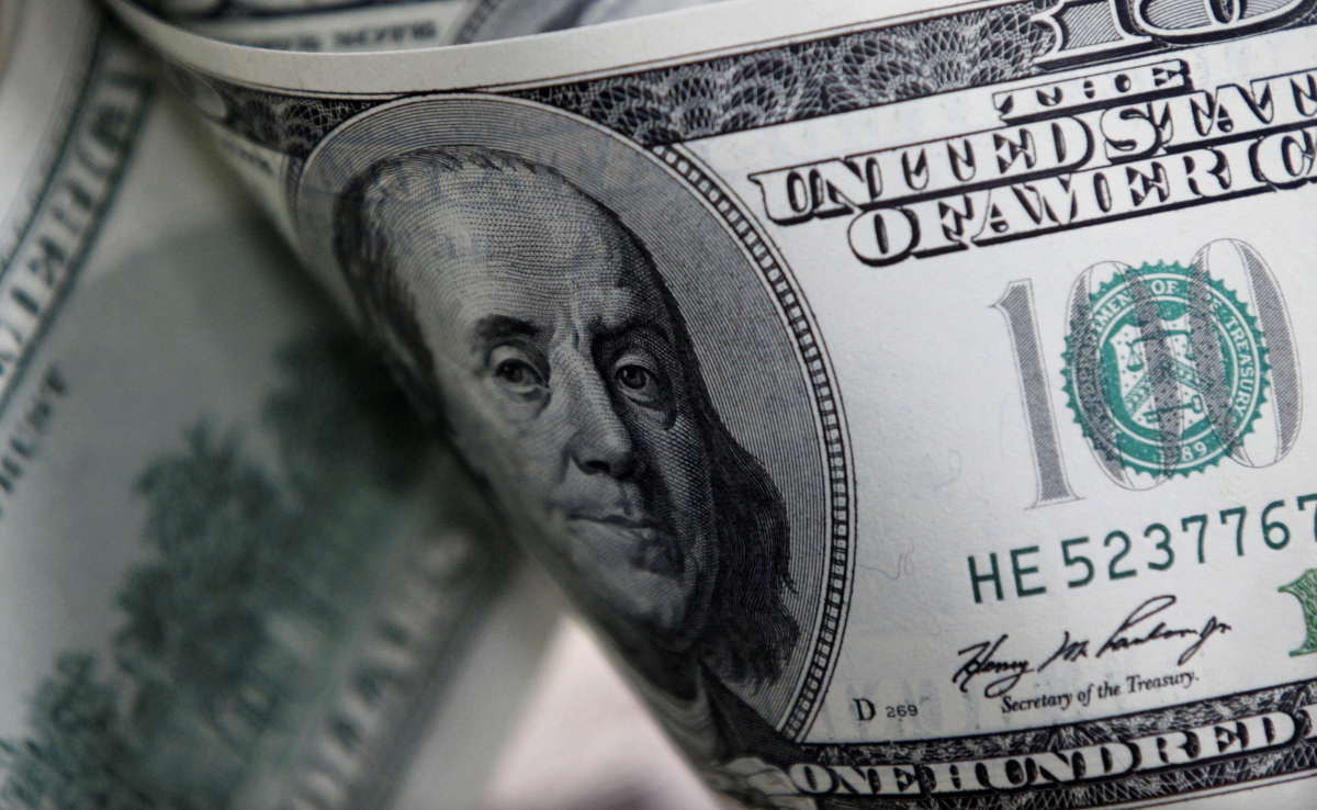 Tỷ giá USD hôm nay (15-4): Đồng USD giảm phiên thứ bảy liên tiếp, áp lực gia tăng