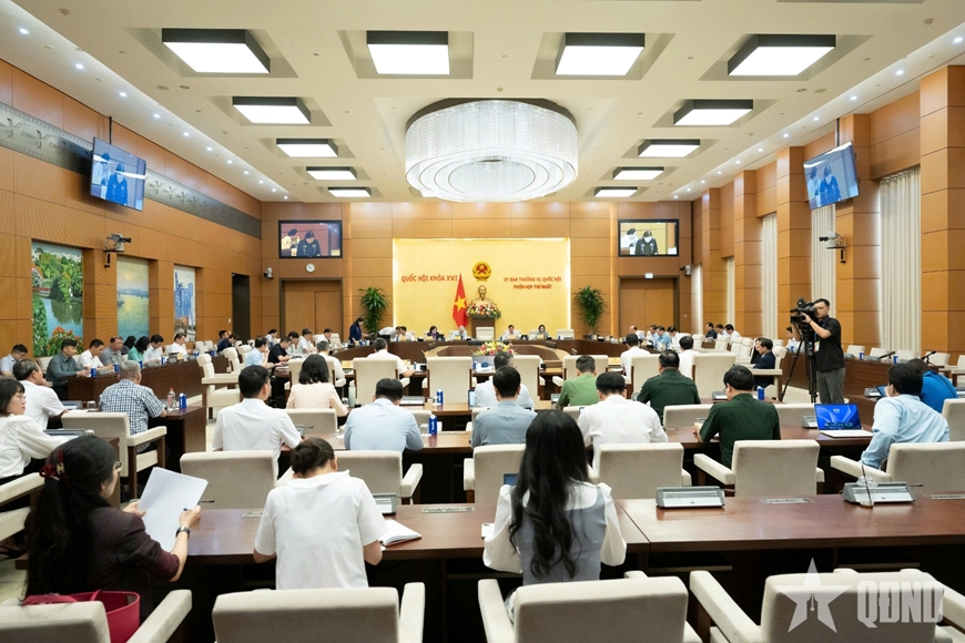 C&aacute;c cơ quan của Quốc hội gi&aacute;m s&aacute;t 602 văn bản quy phạm ph&aacute;p luật trong năm 2025