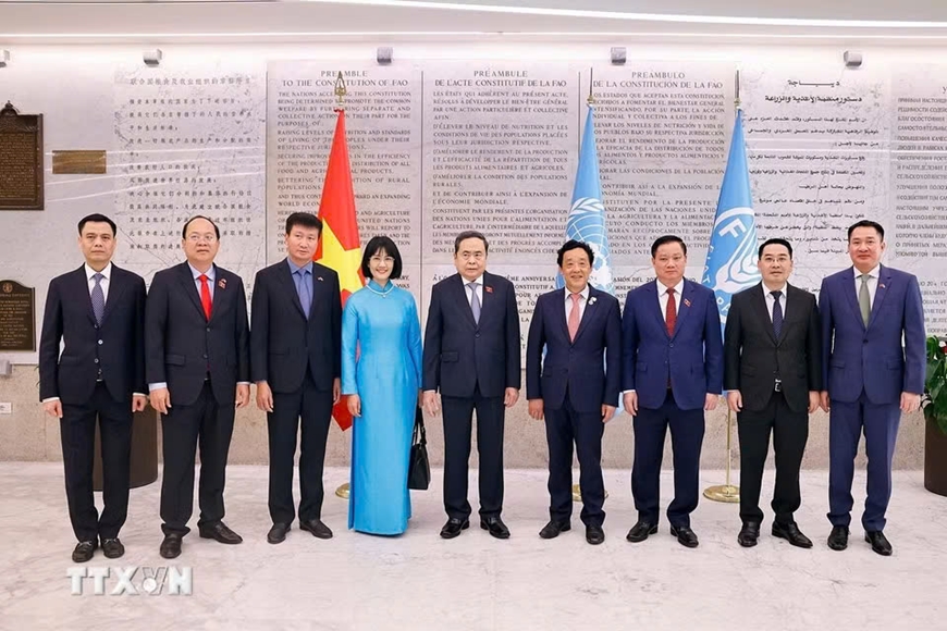 Chủ tịch Quốc hội Trần Thanh Mẫn gặp Tổng Gi&aacute;m đốc FAO