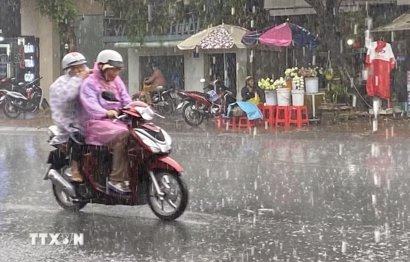 Bắc Bộ sắp đón mưa lớn, trời chuyển mát từ 17-4