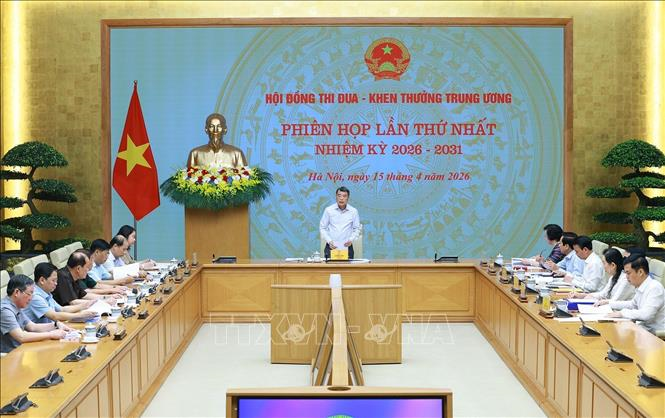 Thủ tướng Lê Minh Hưng: Thi đua - Khen thưởng phải gắn chặt với mục tiêu tăng trưởng 2 con số