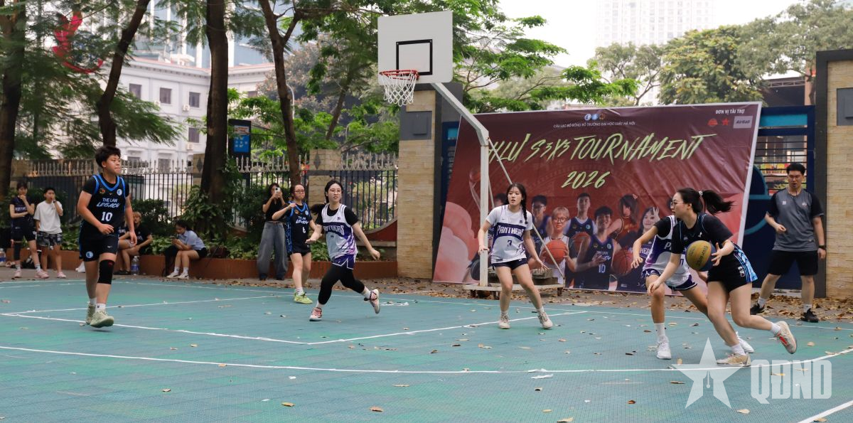 Không chỉ là một sân chơi