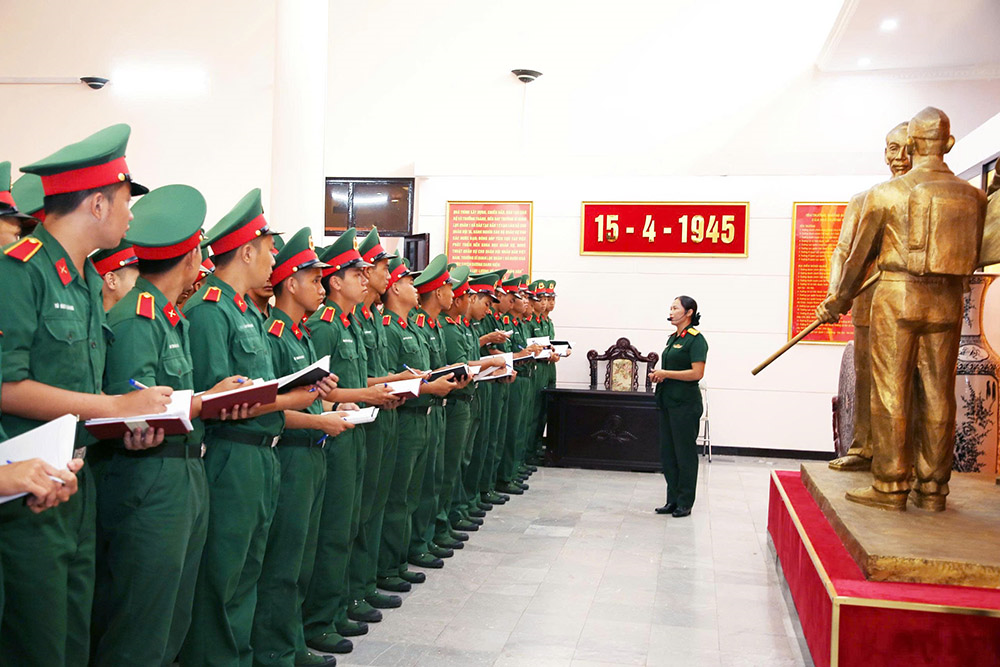 Hiện đại hóa giáo dục - đào tạo đáp ứng yêu cầu xây dựng Quân đội trong tình hình mới