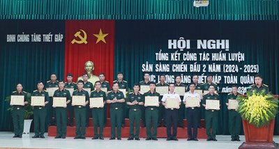 Gallery - 	Binh chủng Tăng thiết giáp tổng kết công tác huấn luyện, SSCĐ