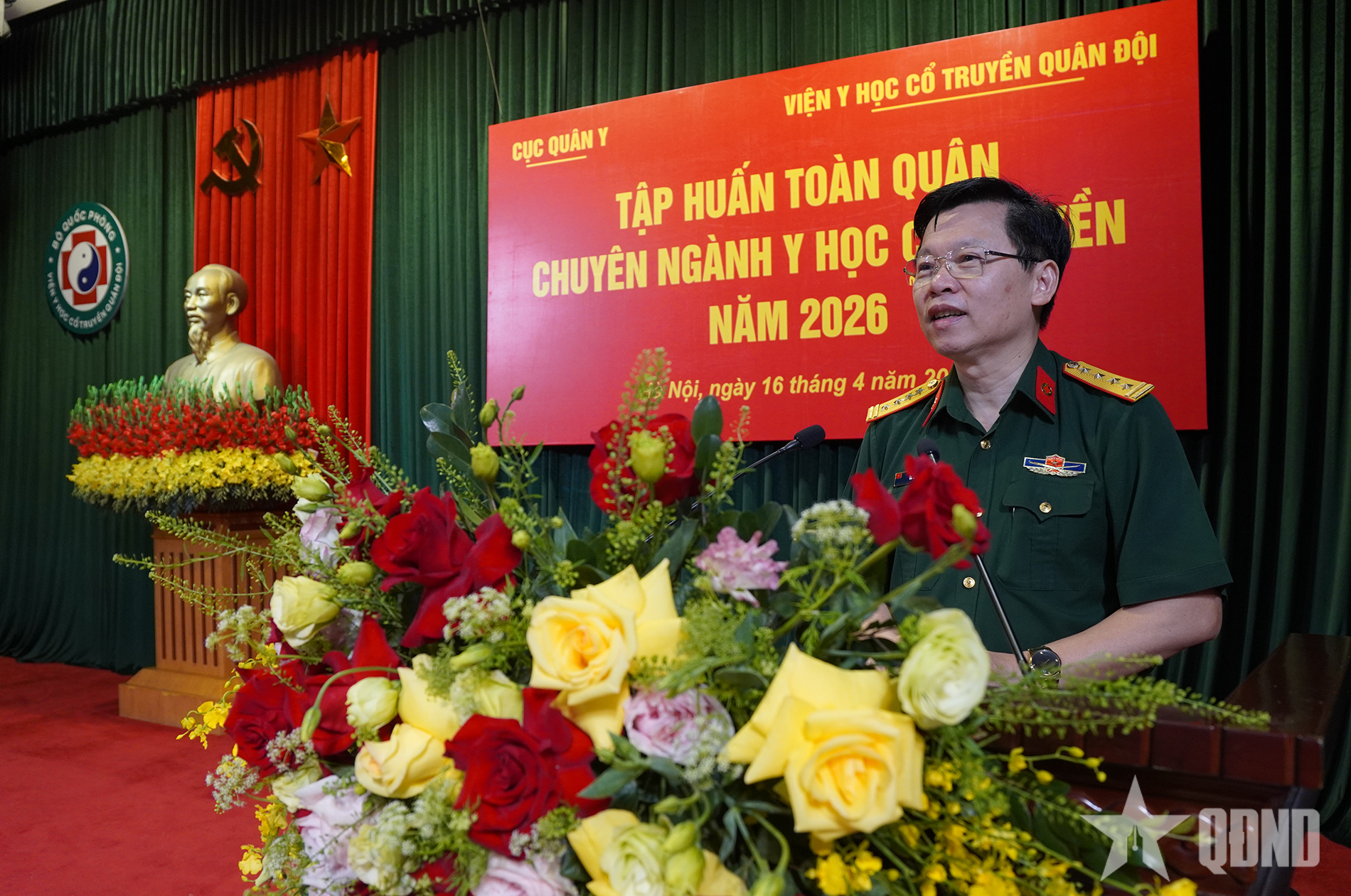 Nâng cao chất lượng công tác y học cổ truyền trong toàn quân