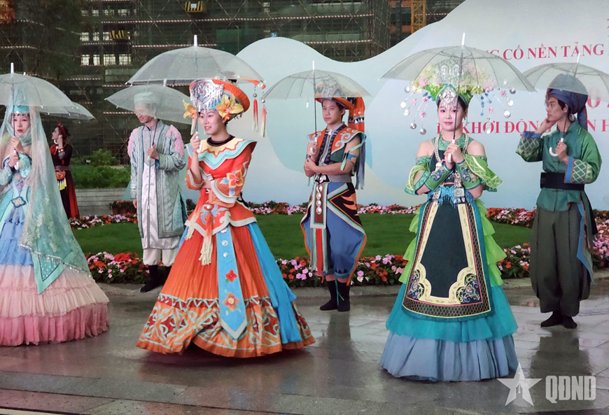 Tổng B&iacute; thư, Chủ tịch nước T&ocirc; L&acirc;m dự Lễ khởi động Li&ecirc;n hoan nh&acirc;n d&acirc;n bi&ecirc;n giới Việt Nam - Trung Quốc năm 2026