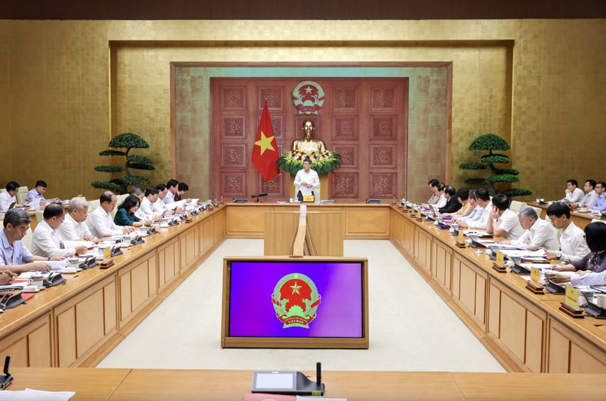 Thủ tướng L&ecirc; Minh Hưng: Định kỳ c&ocirc;ng khai t&igrave;nh h&igrave;nh, tiến độ triển khai c&ocirc;ng việc của c&aacute;c bộ, ng&agrave;nh, cơ quan