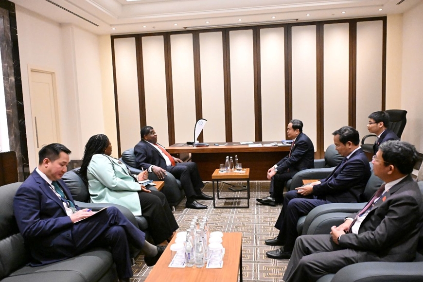 Đại hội đồng IPU-152: Chủ tịch Quốc hội Trần Thanh Mẫn gặp Tổng Thư k&yacute; IPU Martin Chungong