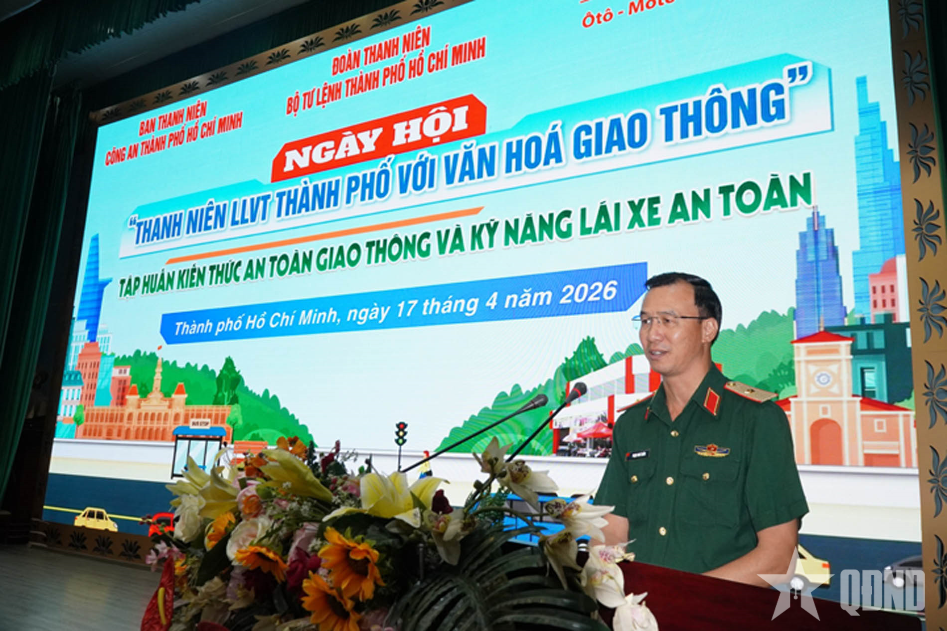 Tăng cường giáo dục pháp luật giao thông trong lực lượng vũ trang TP Hồ Chí Minh