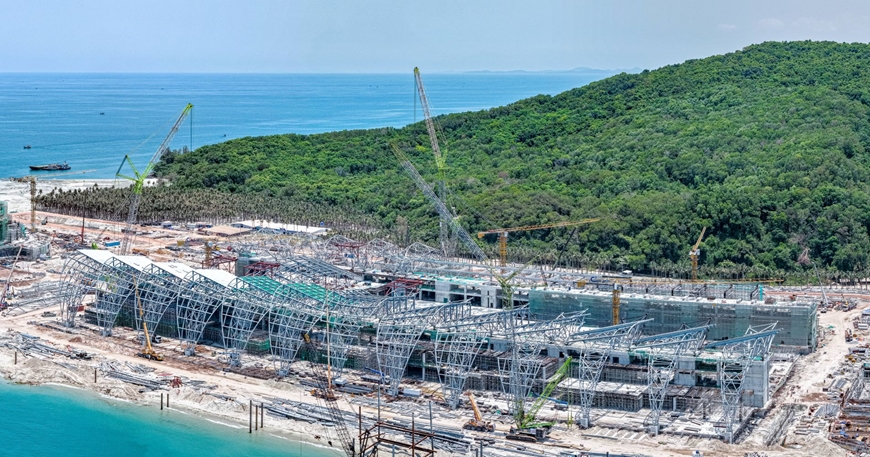 Trung t&acirc;m hội nghị phục vụ APEC 2027 tại Ph&uacute; Quốc tiến s&aacute;t mốc ho&agrave;n thiện