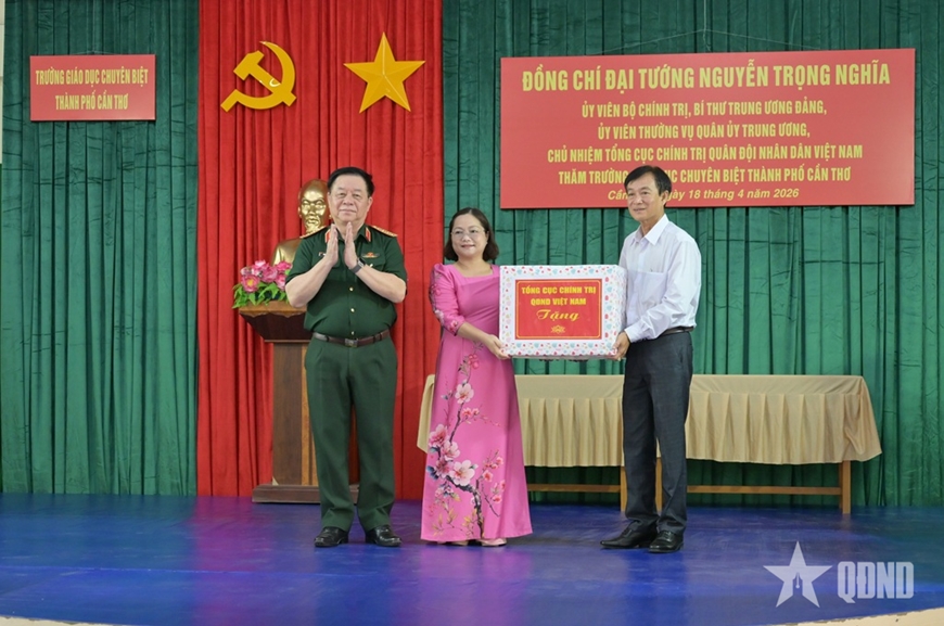 Đại tướng Nguyễn Trọng Nghĩa dự chỉ đạo chương tr&igrave;nh gặp mặt gi&agrave; l&agrave;ng, trưởng th&ocirc;n, trưởng ấp, trưởng khu, người c&oacute; uy t&iacute;n, chức sắc t&ocirc;n gi&aacute;o khu vực Nam Bộ