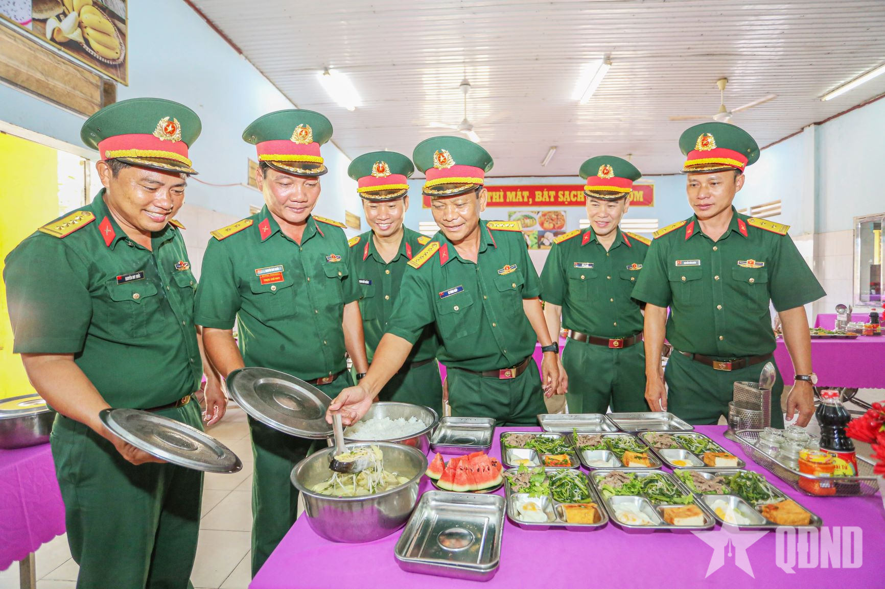 Nêu gương - phẩm chất cốt lõi của người chỉ huy