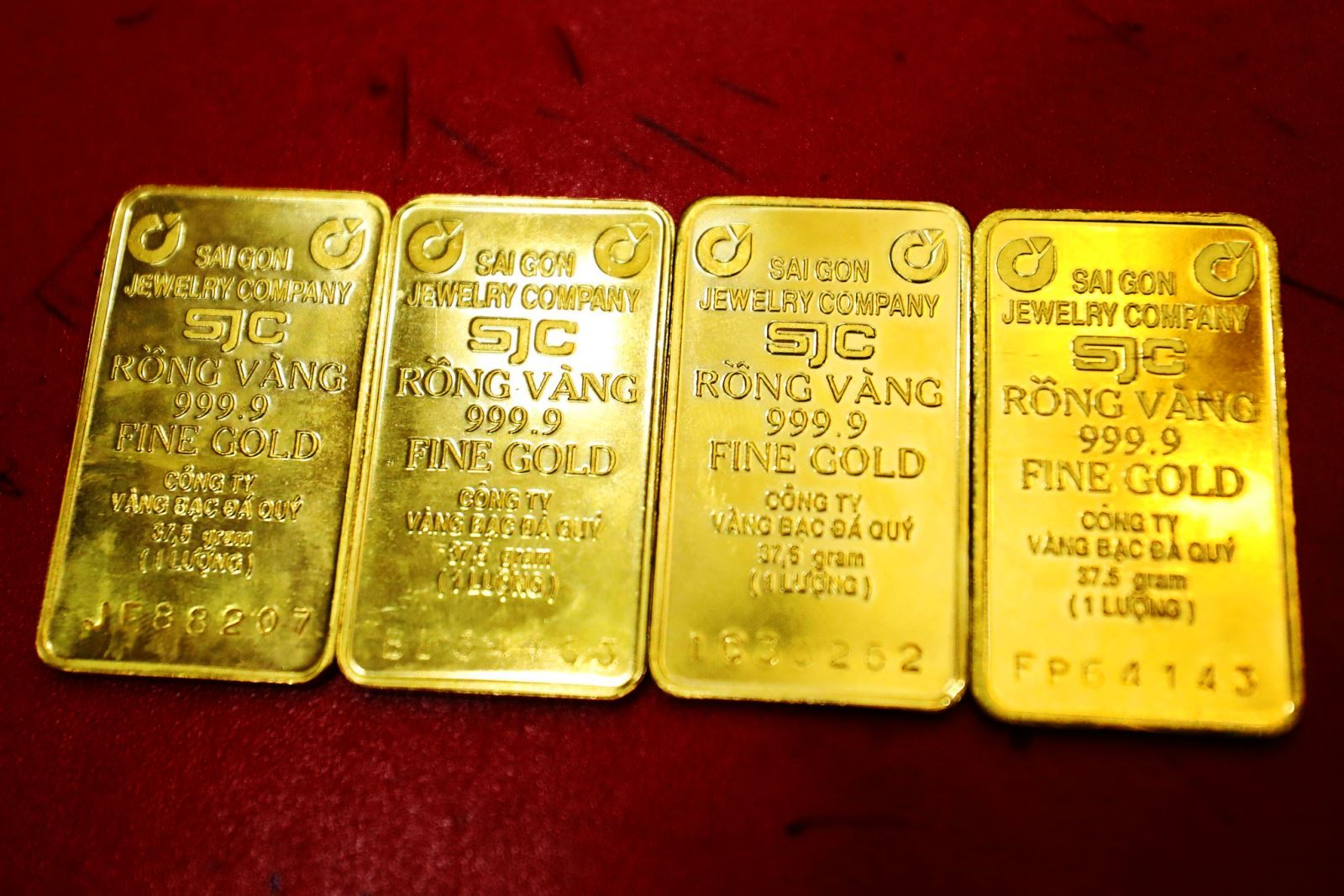 Giá vàng hôm nay (20-4): Vàng miếng giảm 400 nghìn đồng/lượng bán ra so với một tuần trước