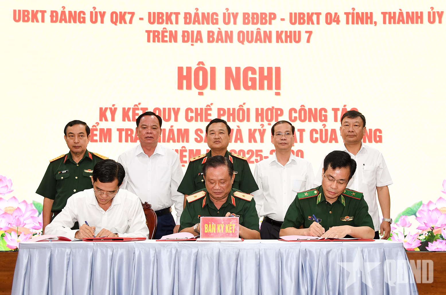 Tăng cường phối hợp công tác kiểm tra, giám sát, kỷ luật của Đảng trên địa bàn Quân khu 7

