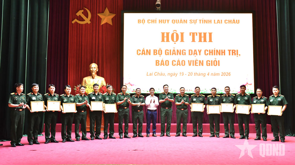 Bồi dưỡng cán bộ giảng dạy chính trị, báo cáo viên thông qua hội thi