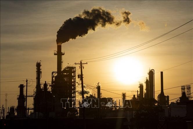 Giá dầu Mỹ tăng 7,5% do căng thẳng Trung Đông leo thang

