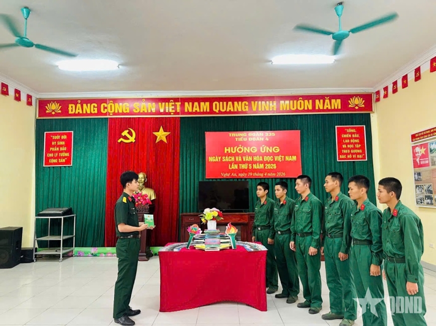 Sư đoàn 324 (Quân khu 4): Sôi nổi các hoạt động hưởng ứng Ngày sách và văn hóa đọc Việt Nam