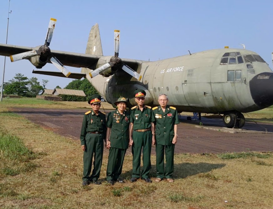 Anh hùng LLVT nhân dân Trần Hữu Bào - một mình tiêu diệt 78 lính thủy đánh bộ​ Mỹ