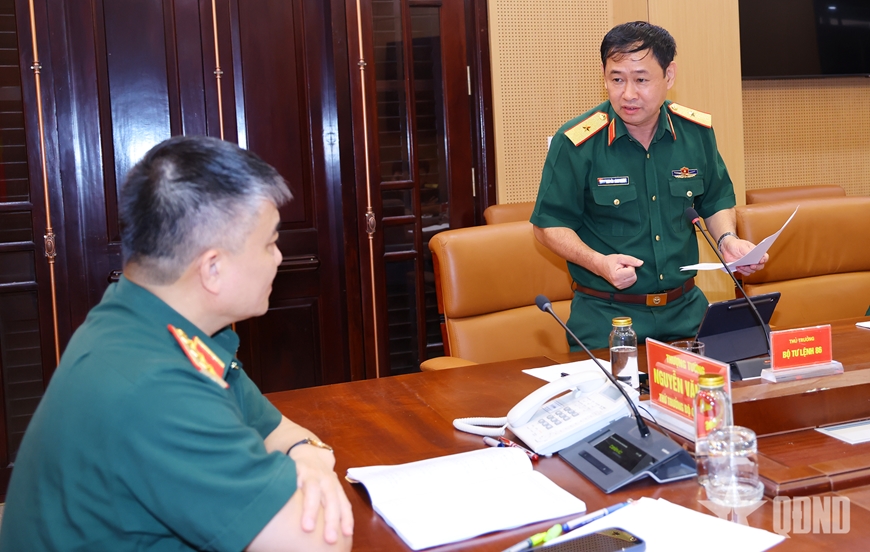 Thượng tướng Nguyễn Văn Hiền: Ch&uacute; trọng x&acirc;y dựng nh&agrave; trường Qu&acirc;n đội th&ocirc;ng minh