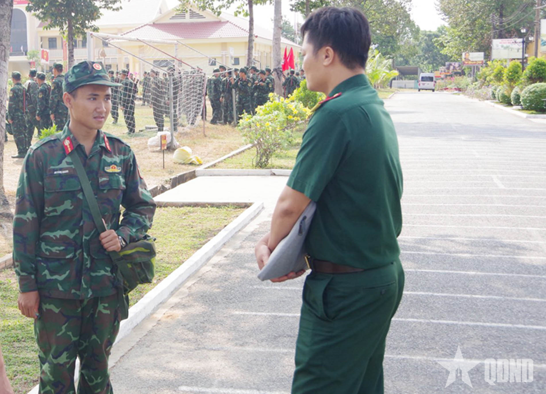 Chủ động phòng, chống dịch bệnh, say nắng, say nóng cho chiến sĩ
