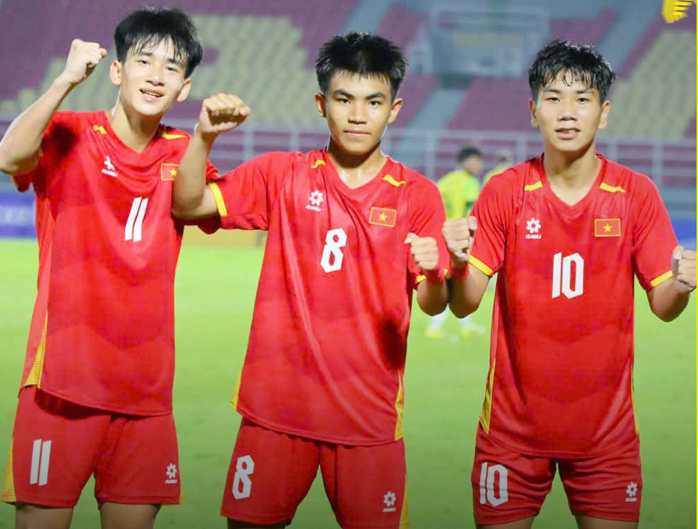 Ngược dòng đánh bại U17 Australia, U17 Việt Nam vào chung kết gặp Malaysia

