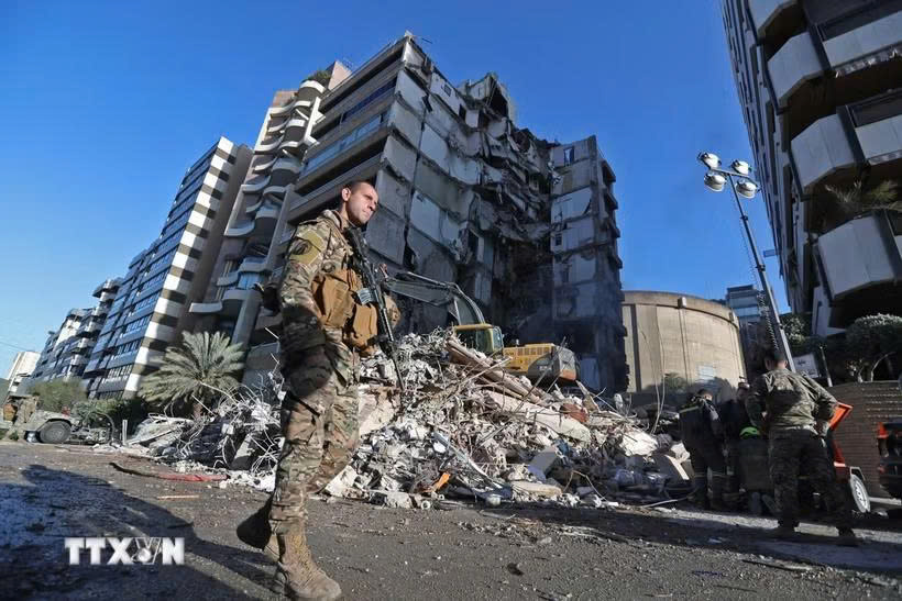 Hezbollah và Israel tiếp tục giao tranh dù lệnh ngừng bắn còn hiệu lực

