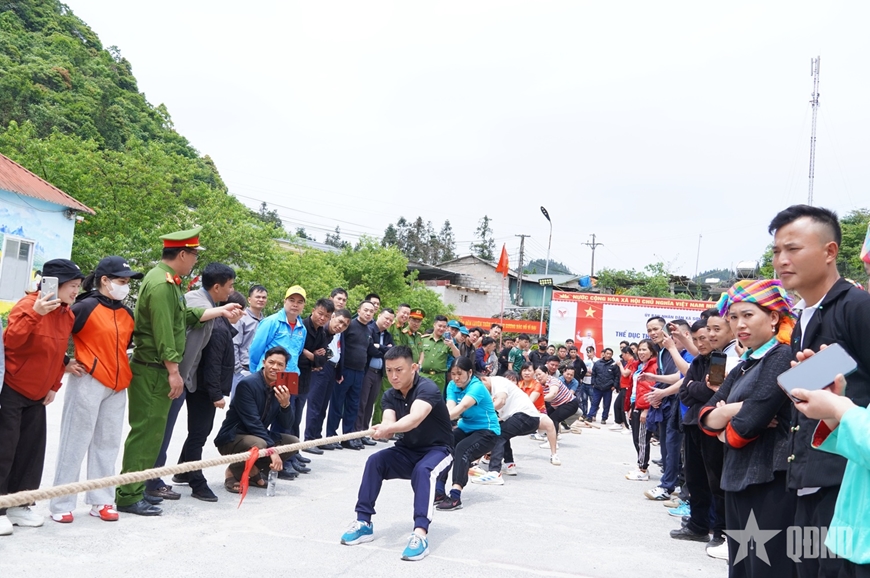 S&ocirc;i nổi Đại hội Thể dục thể thao v&agrave; Ng&agrave;y hội văn h&oacute;a c&aacute;c d&acirc;n tộc thiểu số x&atilde; bi&ecirc;n giới Sơn Vĩ (Tuy&ecirc;n Quang)