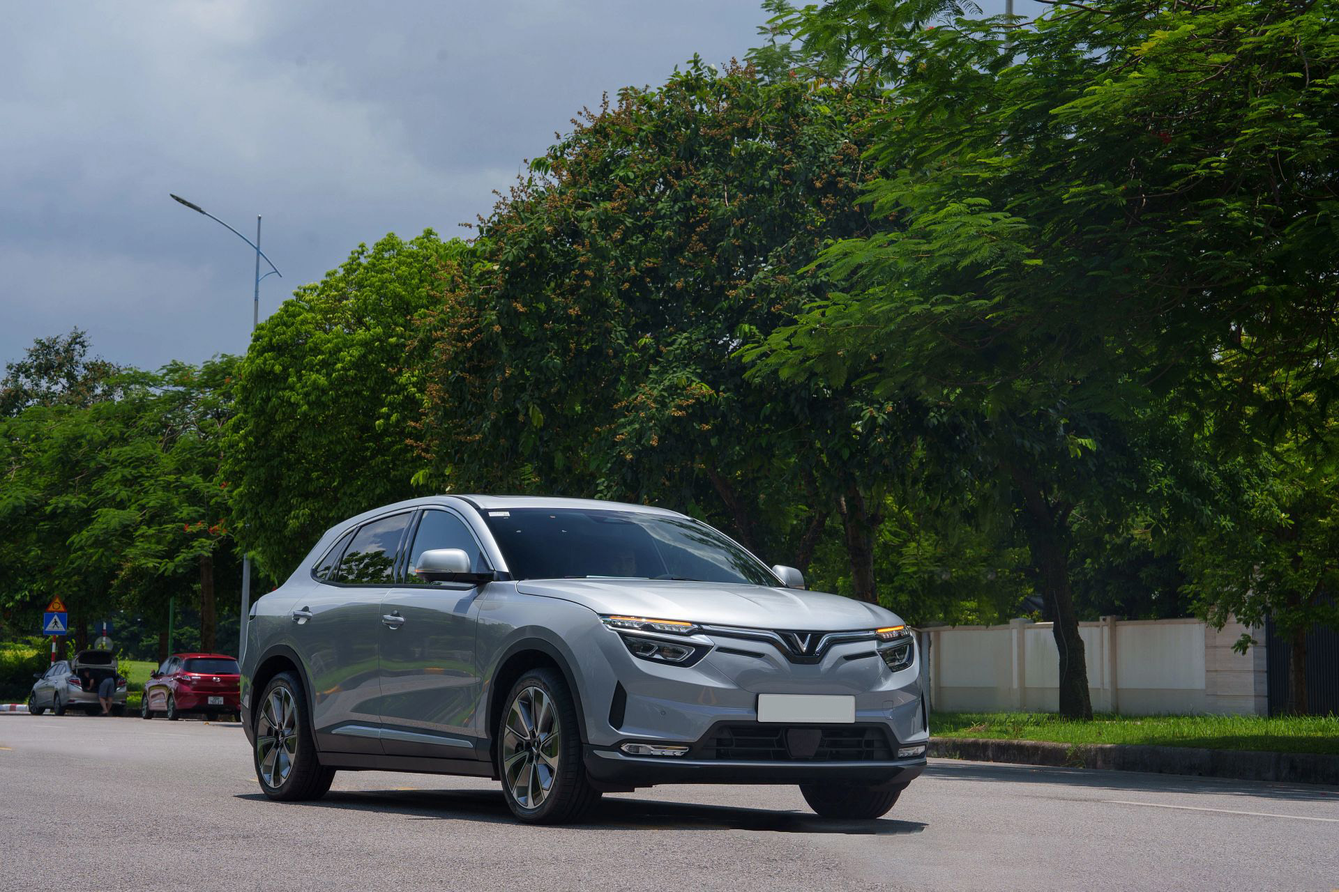 Chủ xe VinFast thích thú với tính năng “kết nối mọi lúc, quản lý mọi nơi”