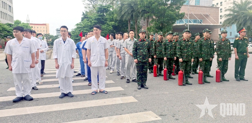 Bệnh viện Trung ương Qu&acirc;n đội 108 kiểm tra sẵn s&agrave;ng chiến đấu dịp nghỉ lễ