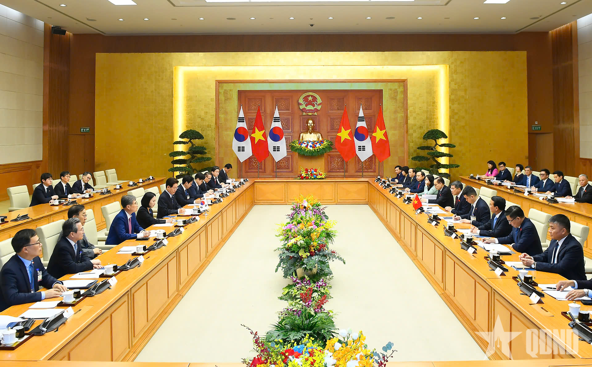 Thủ tướng Chính phủ Lê Minh Hưng hội kiến Tổng thống Hàn Quốc Lee Jae Myung