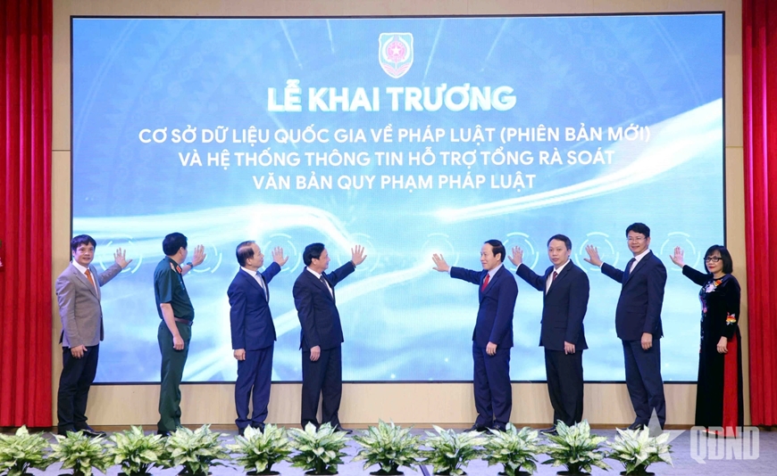 Bộ Tư ph&aacute;p khai trương Cơ sở dữ liệu quốc gia về ph&aacute;p luật phi&ecirc;n bản mới