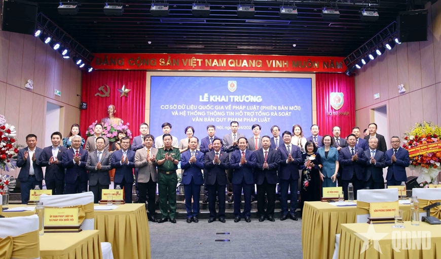 Bộ Tư ph&aacute;p khai trương Cơ sở dữ liệu quốc gia về ph&aacute;p luật phi&ecirc;n bản mới