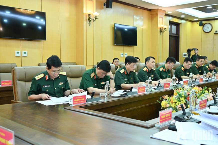 Gallery - 	Đại tướng Nguyễn Trọng Nghĩa chủ trì phiên họp Hội đồng TĐ-KT